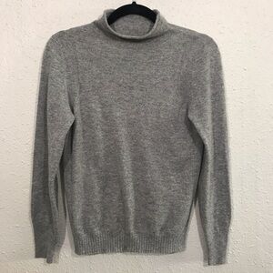 Ports 1961 Gray 100% Cashmere Sweater size M